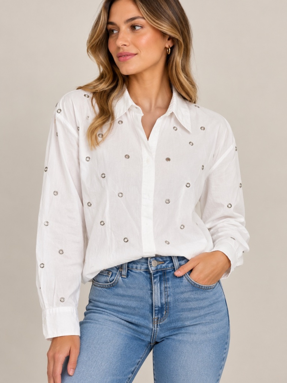 Vince Camuto White Button-Down Shirt with Silver Eyelets L
